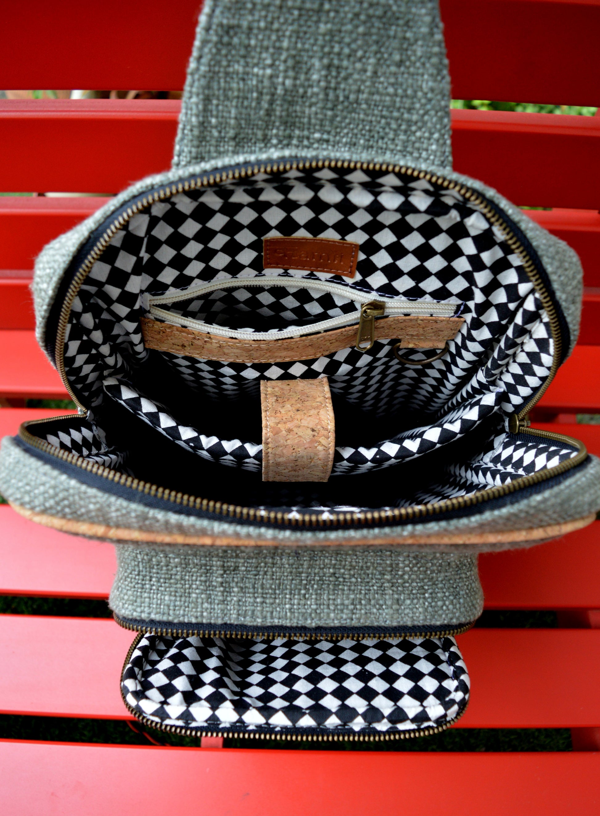 Cork Sardine Grey