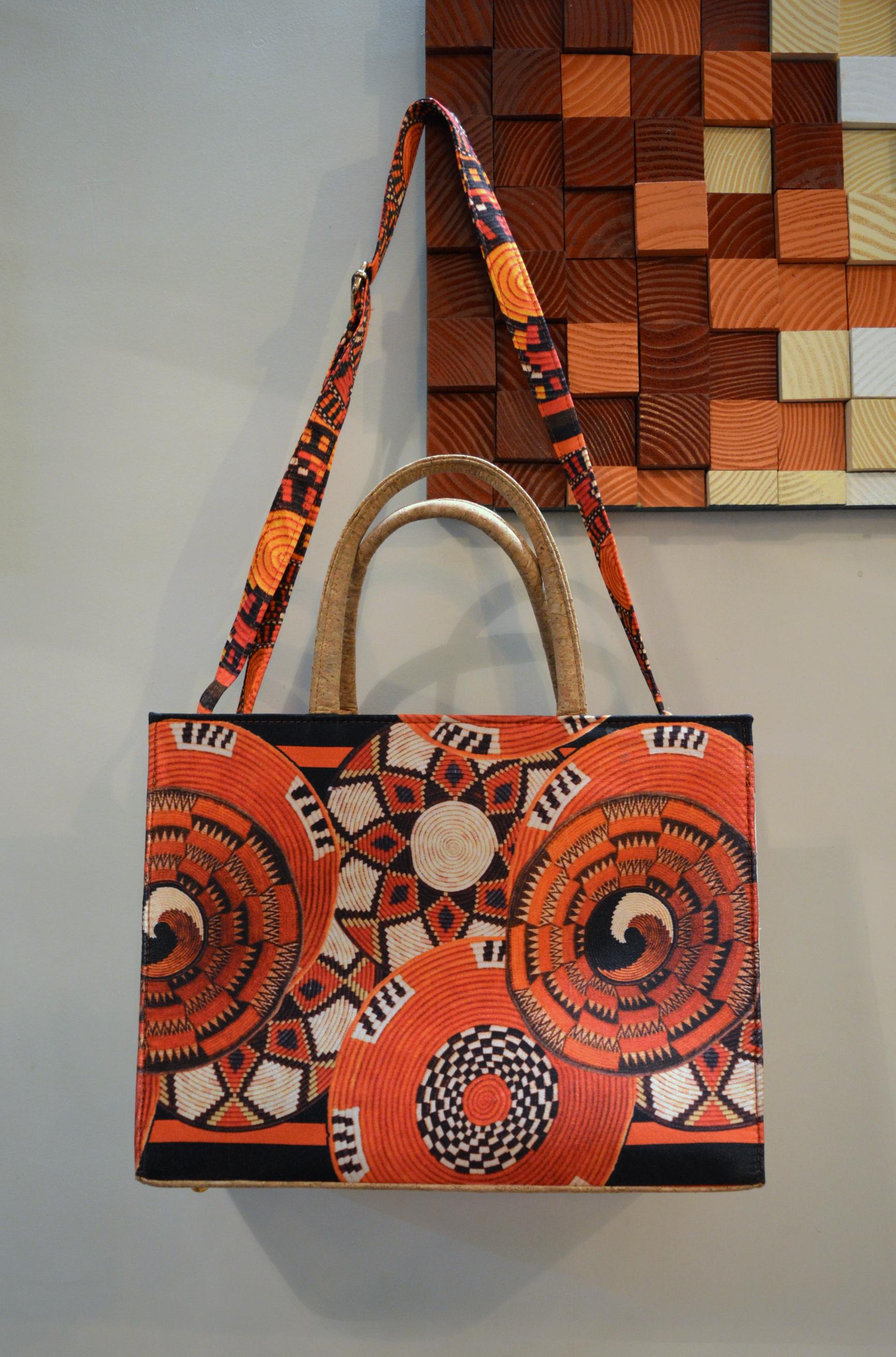 Coral Black